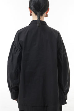 Quarter Zip Lantern Sleeve Shirt