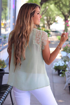 Lace Capped Sleeve Lined Top