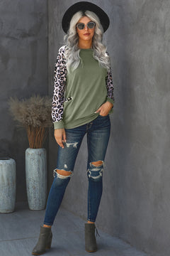 Leopard Long Sleeve Pocket Sweatshirt